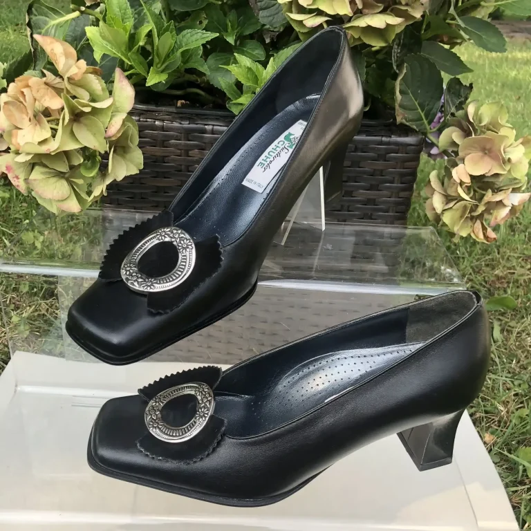 Hochwertige Trachtenschuhe für Damen im Trachten-Onlineshop Chiemgauer Heimatwerk